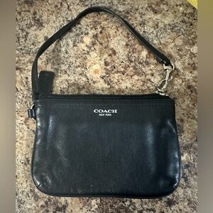 EUC Coach Leather Wristlet